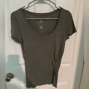 American Eagle Outfitters Ultimate Scoop T